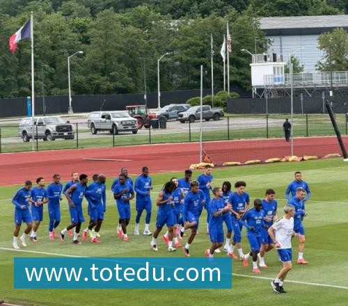 九游体育78.3分钟/球,凯恩德甲进球效率高于哈兰德、莱万、盖德
